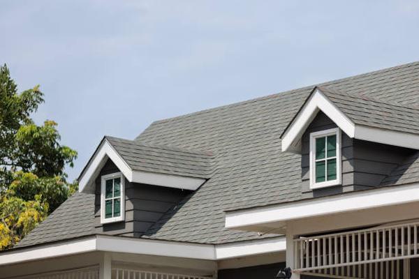 Your Ultimate Guide to Selecting the Best Local Roofing Company